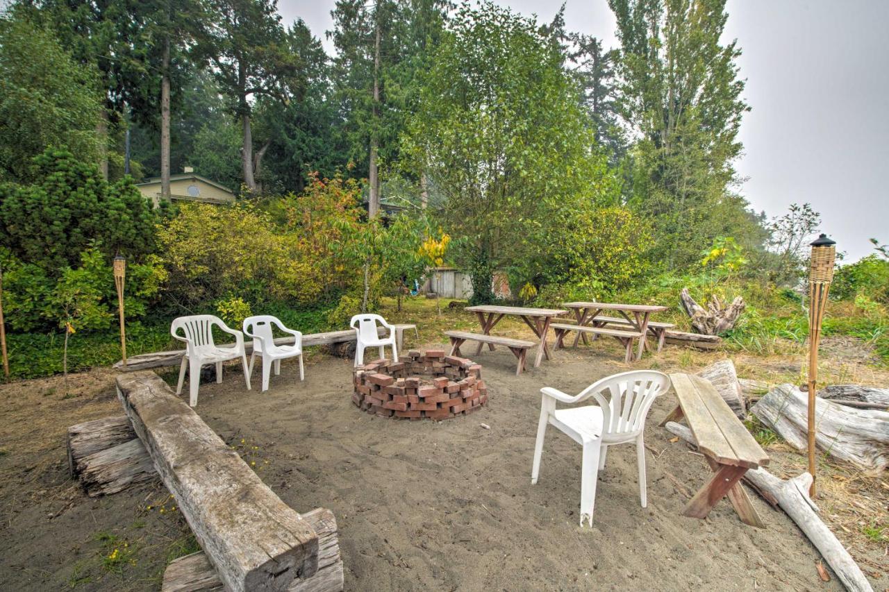 Warm Beach Hideaway With Private Beach! Stanwood Экстерьер фото
