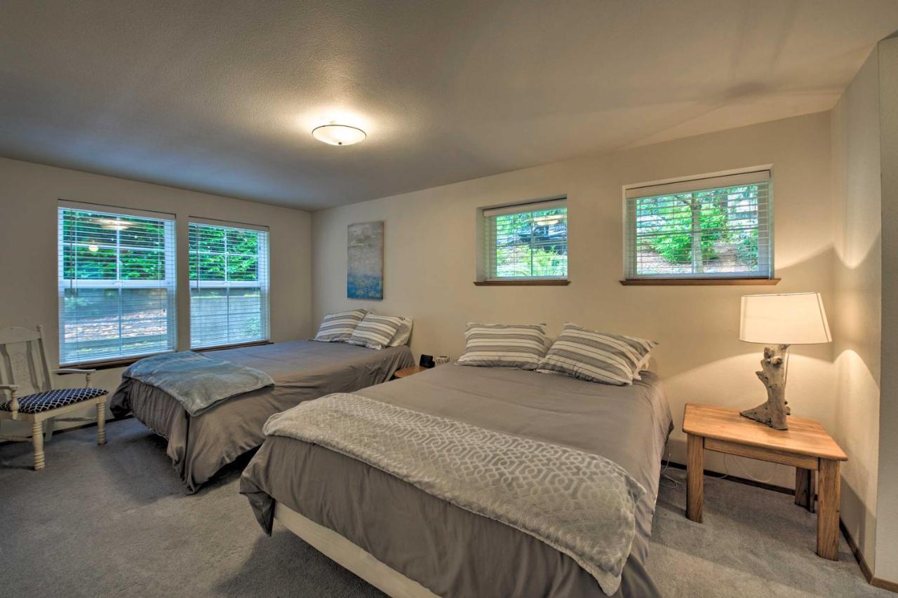 Warm Beach Hideaway With Private Beach! Stanwood Экстерьер фото